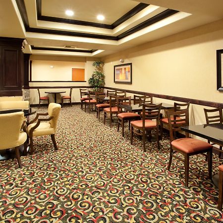 Holiday Inn Express Hotel & Suites Lincoln-Roseville Area, An Ihg Hotel Kültér fotó