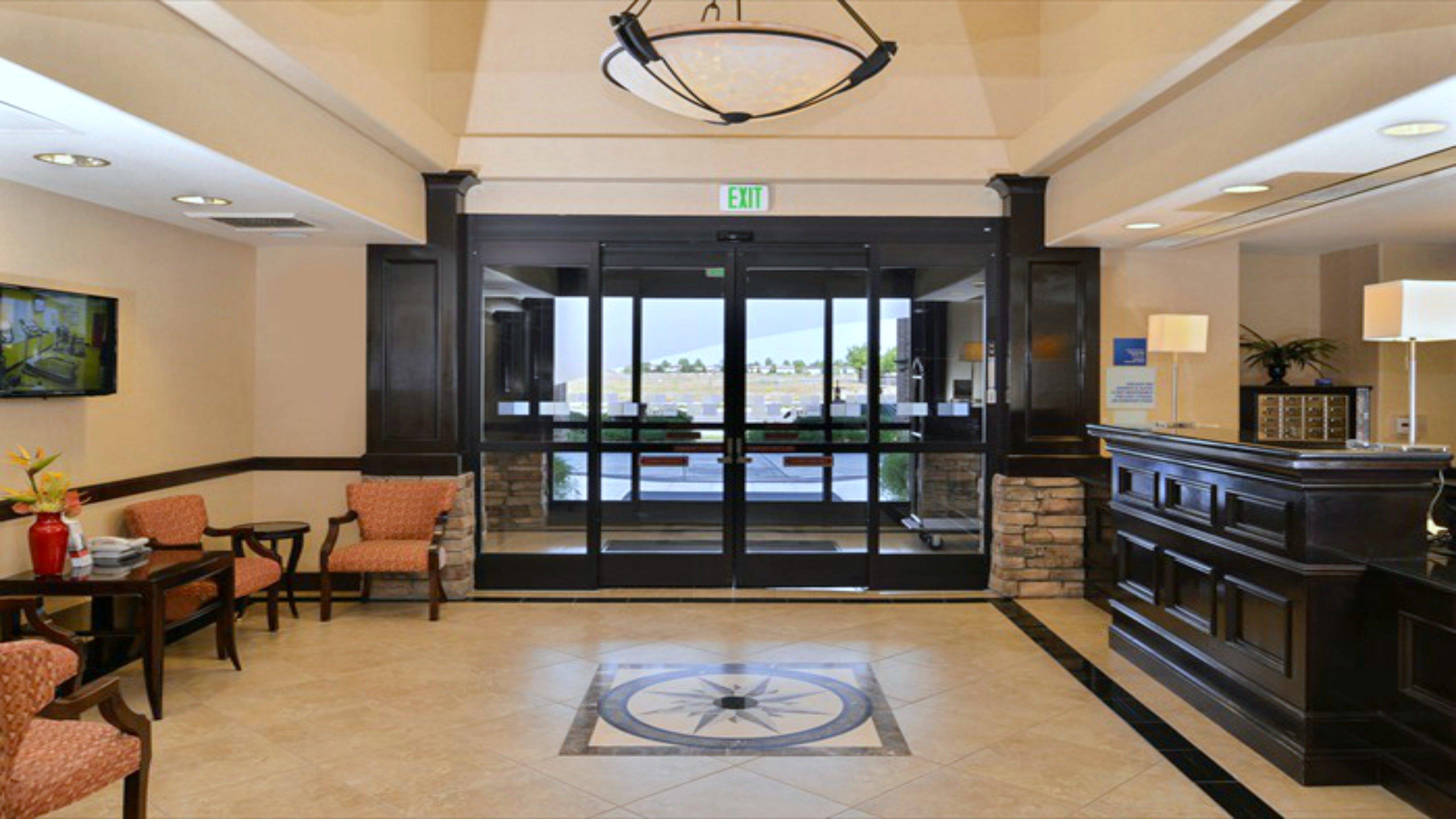 Holiday Inn Express Hotel & Suites Lincoln-Roseville Area, An Ihg Hotel Kültér fotó