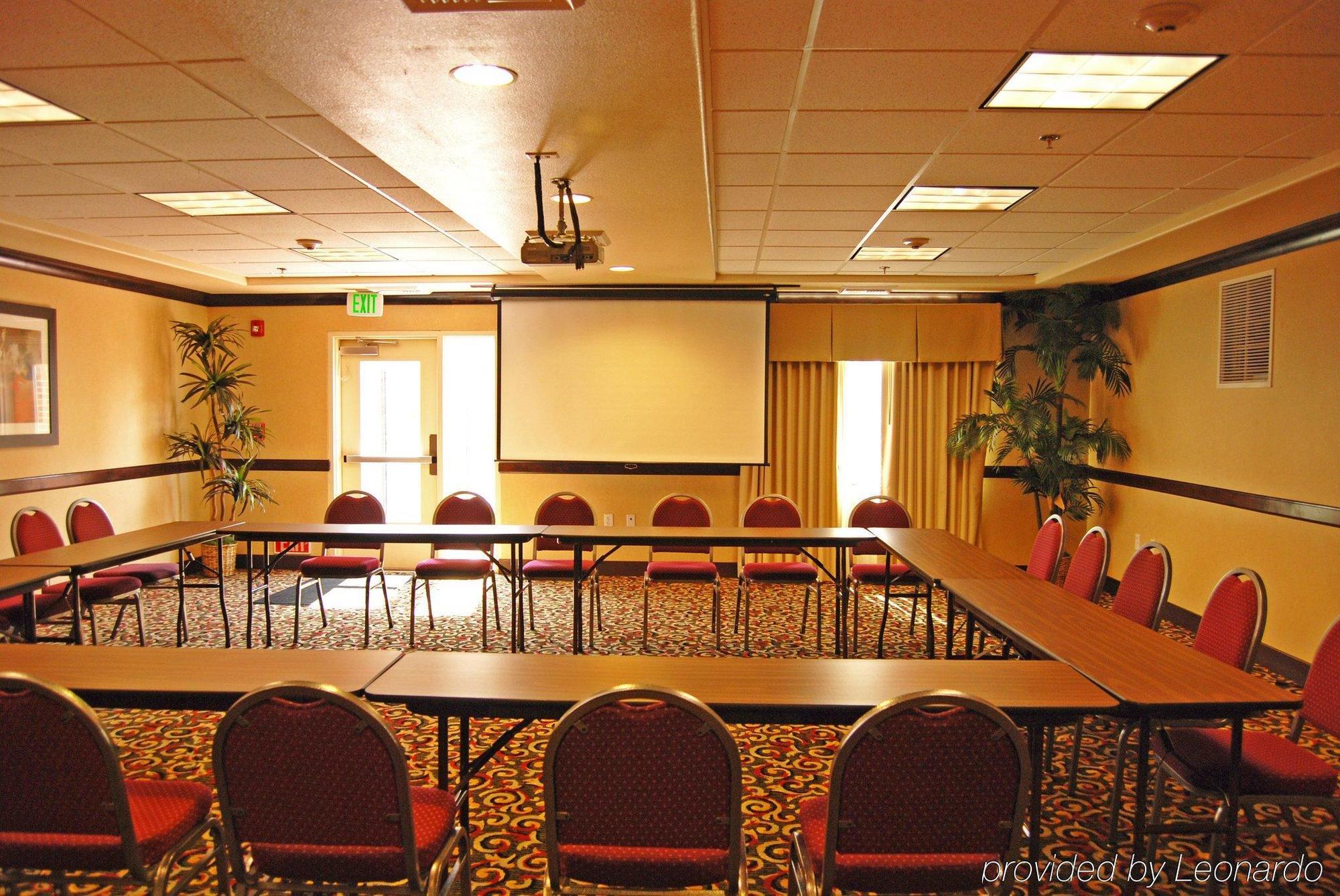 Holiday Inn Express Hotel & Suites Lincoln-Roseville Area, An Ihg Hotel Kültér fotó
