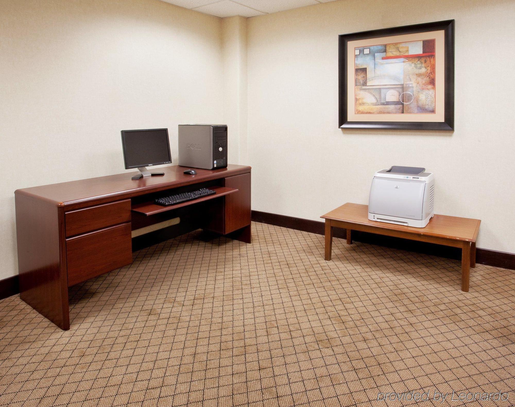 Holiday Inn Express Hotel & Suites Lincoln-Roseville Area, An Ihg Hotel Kültér fotó